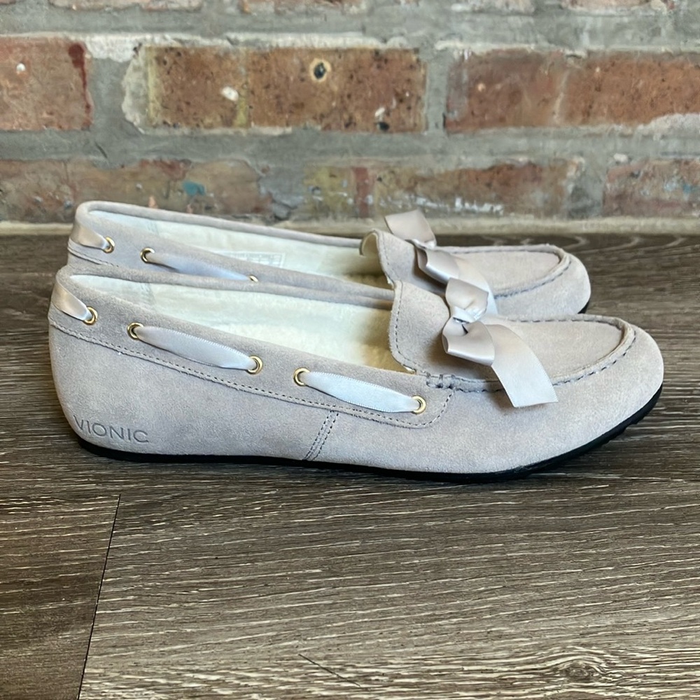 Vionic Women's Suede Loafers with Bow in Light Gray